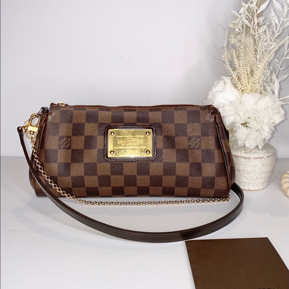 ❌❌SOLD❌❌Louis Vuitton Eva clutch in DE